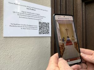 360-Grad-Ansicht einer Kirche